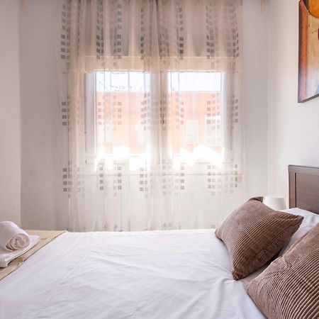 شقة 5 Min To The Sea And 15 Min To Barcelona Center سان أدريان دي بيزوس المظهر الخارجي الصورة