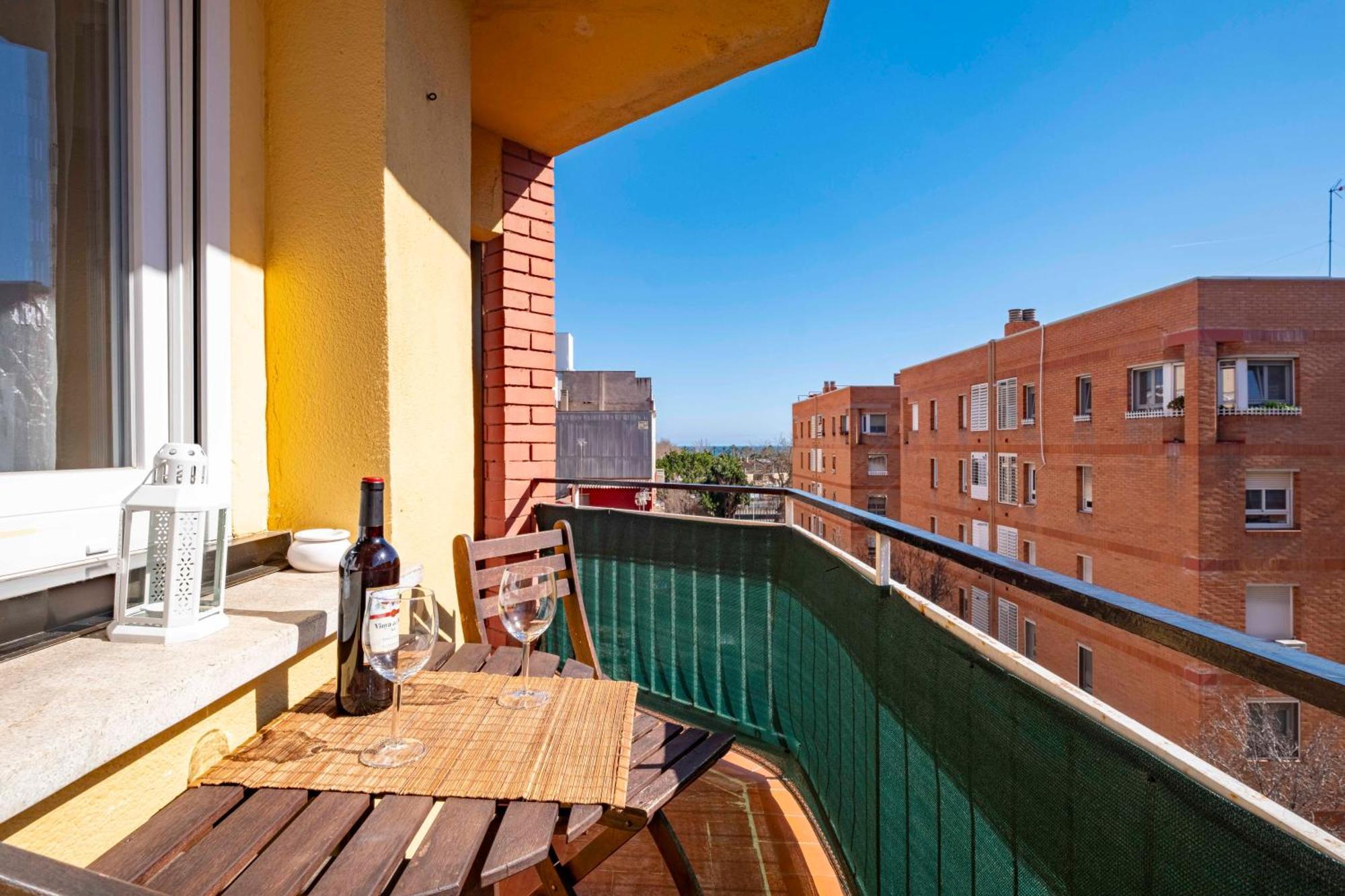 شقة 5 Min To The Sea And 15 Min To Barcelona Center سان أدريان دي بيزوس المظهر الخارجي الصورة